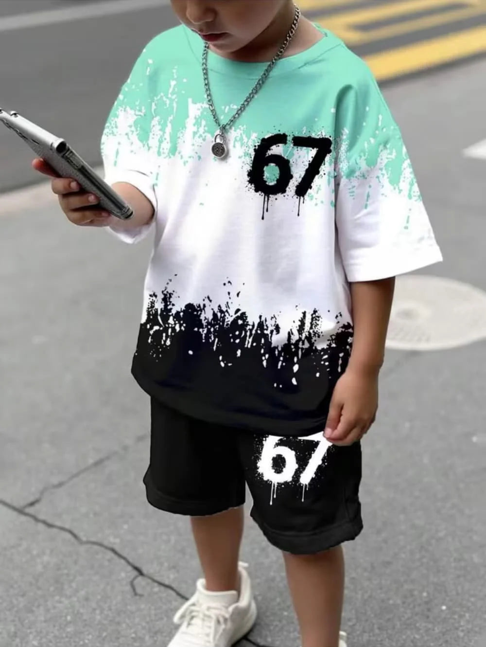 סט חולצה ומכנסיים "67" לילדים