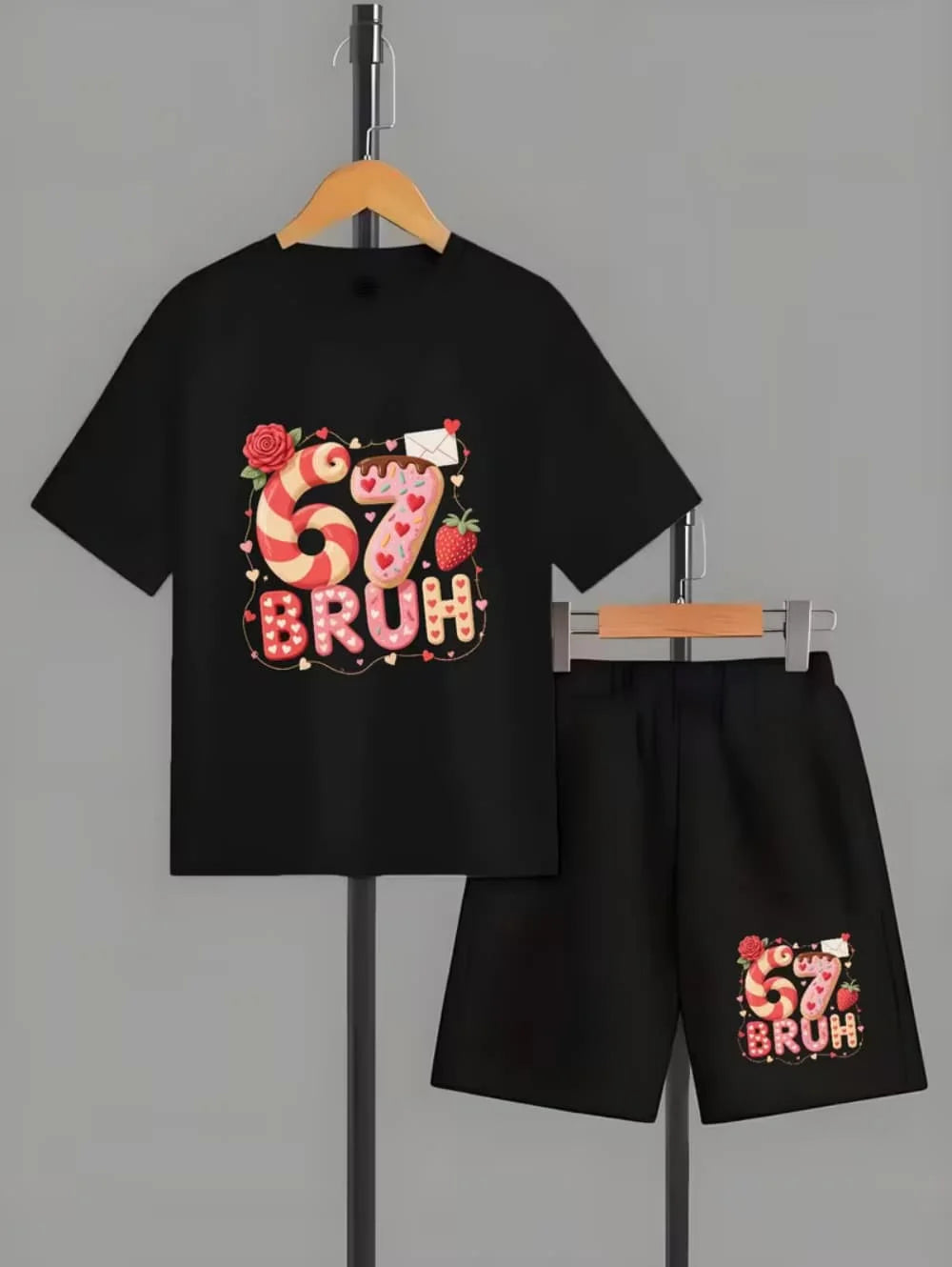 סט חולצה ומכנסיים "67" לילדים