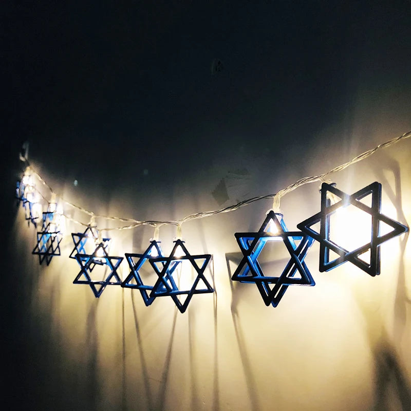 שרשרת 10 נורות לד בצורת מגן דוד לחנוכה
