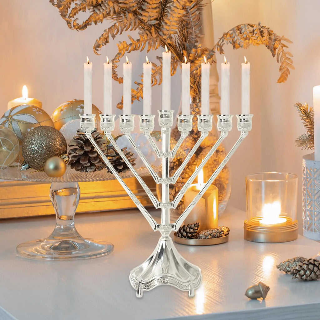 חנוכיית מתכת קלאסית – 9 קנים