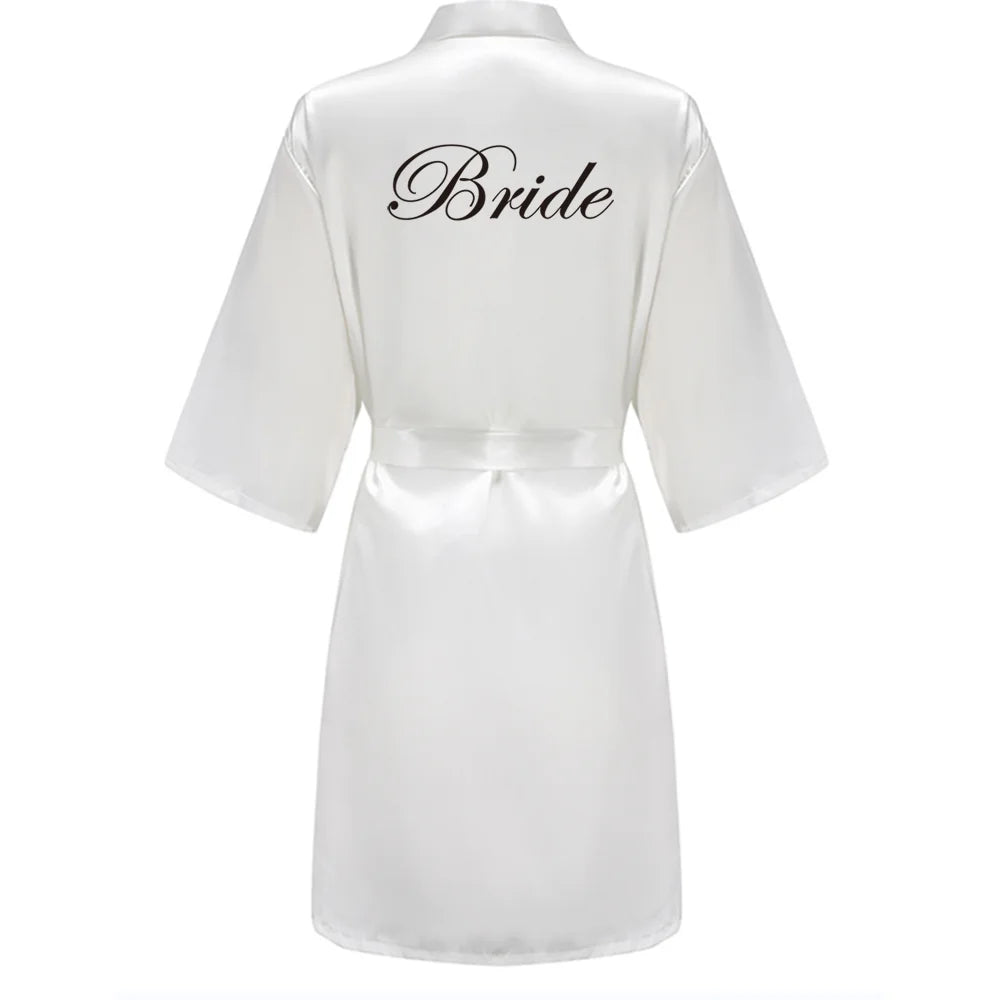 חלוק סאטן "Team Bride" לכלה ולמלוות