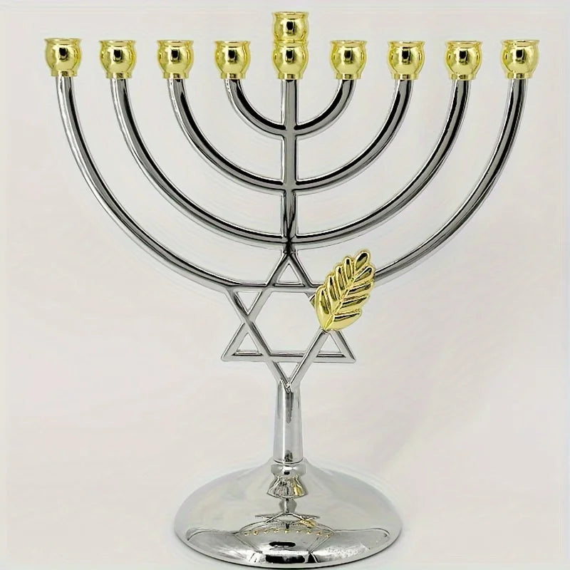 חנוכייה מודרנית ממתכת