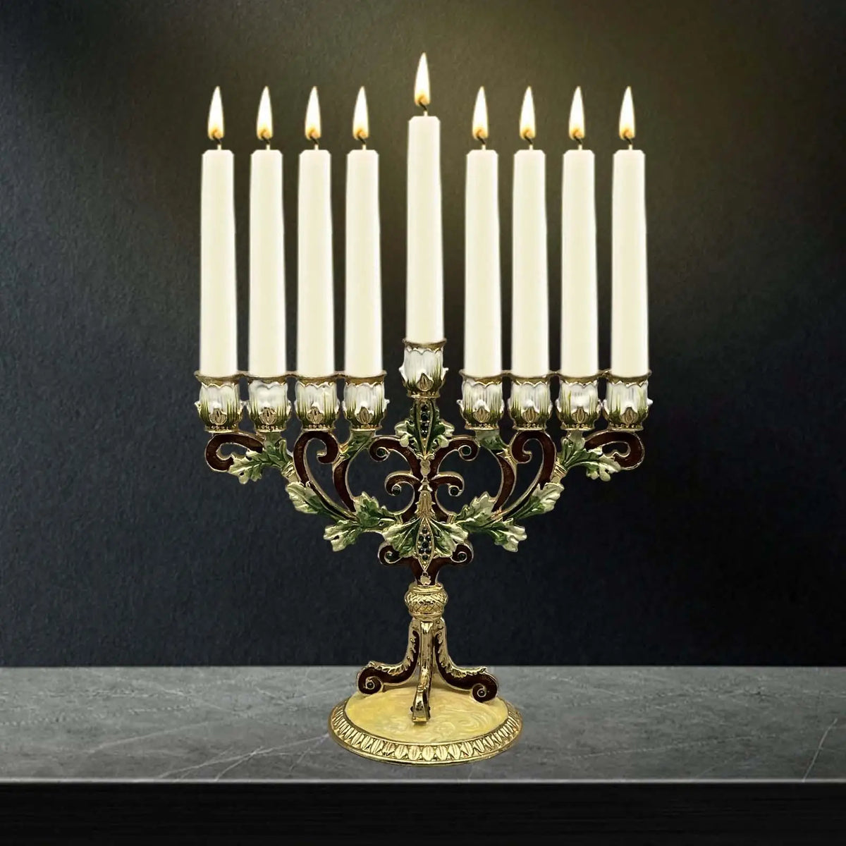 חנוכייה מצוירת בעבודת יד – 9 קנים