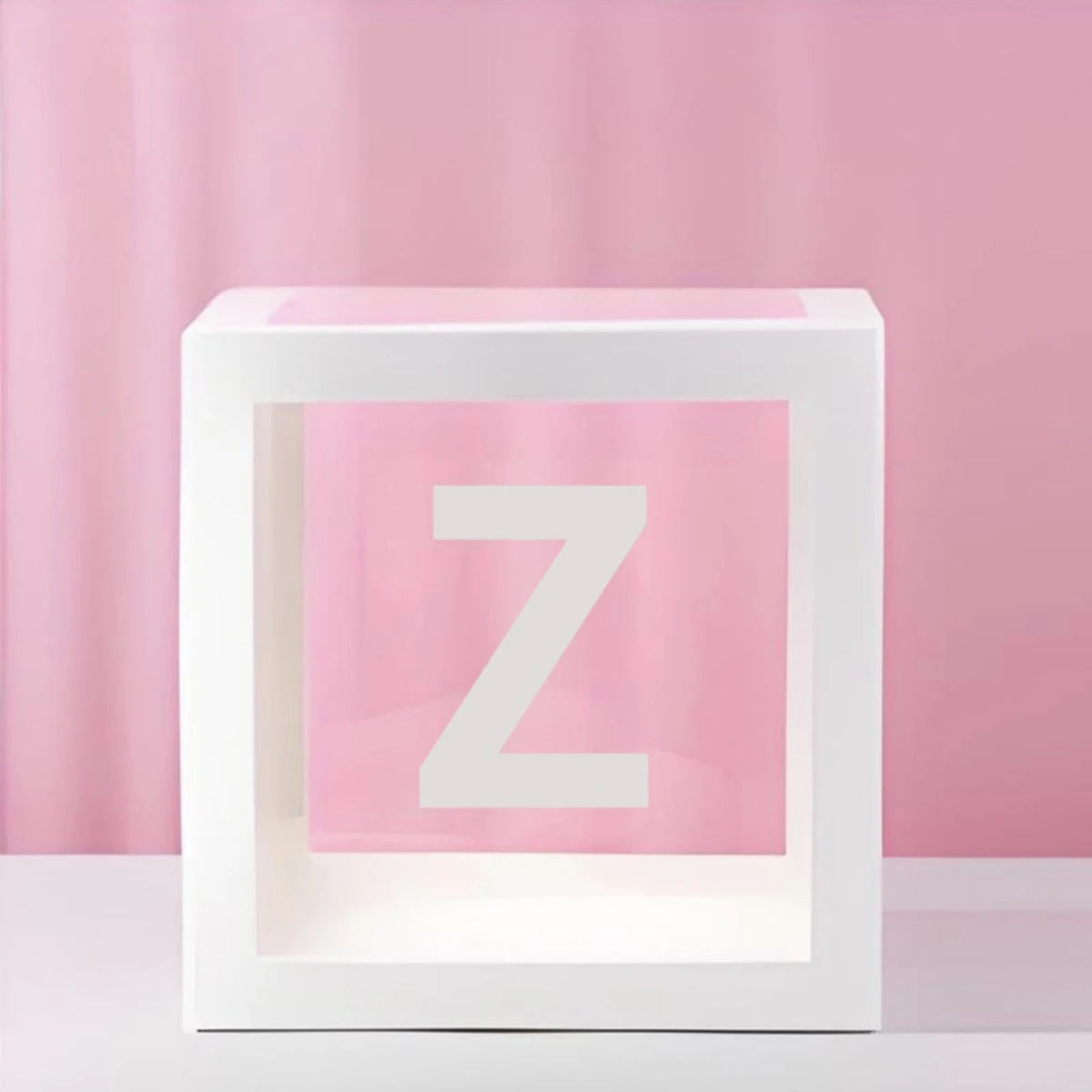 קופסה שקופה לקישוט עם אות לבחירה – 25 ס״מ