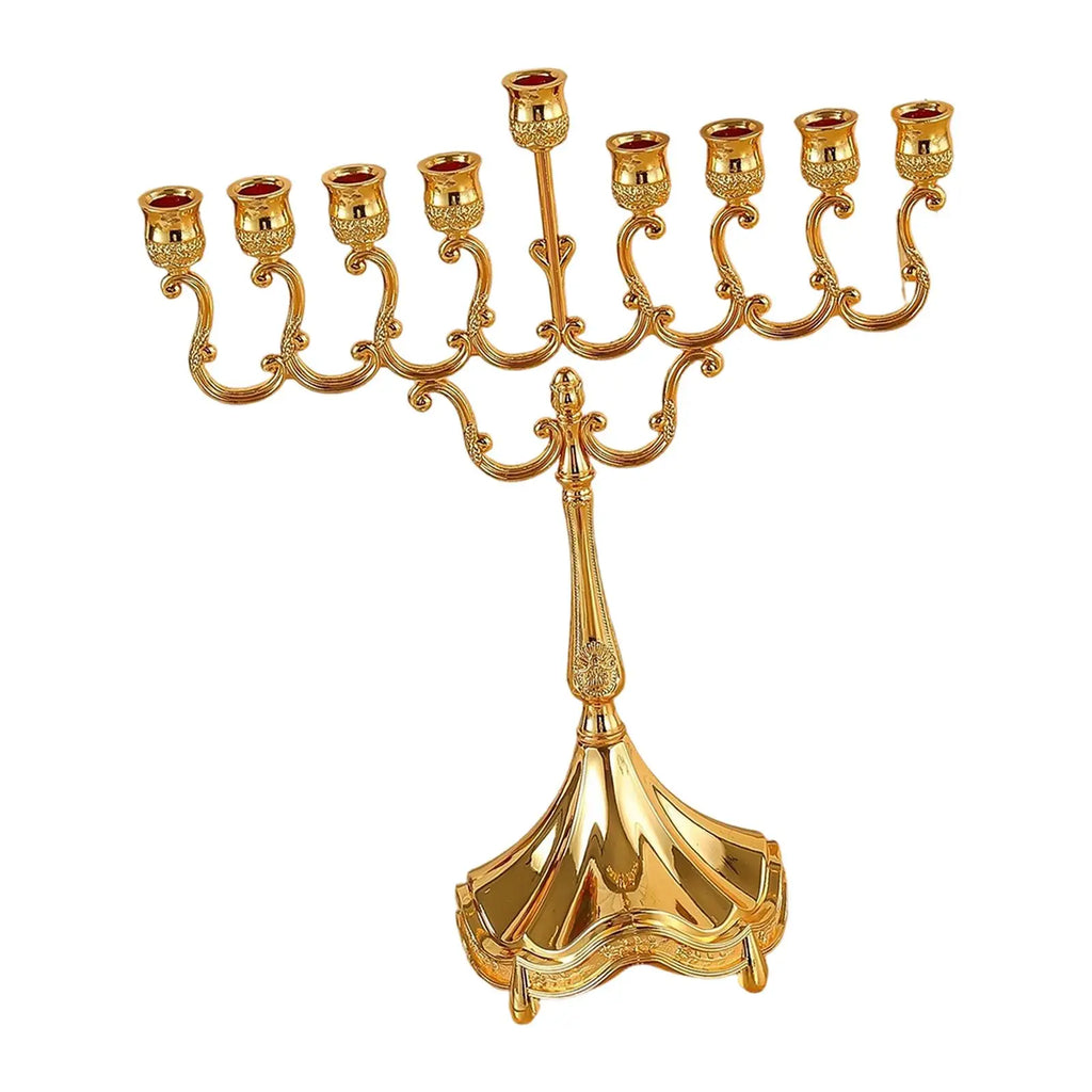 חנוכייה ממתכת בסגנון אירופאי