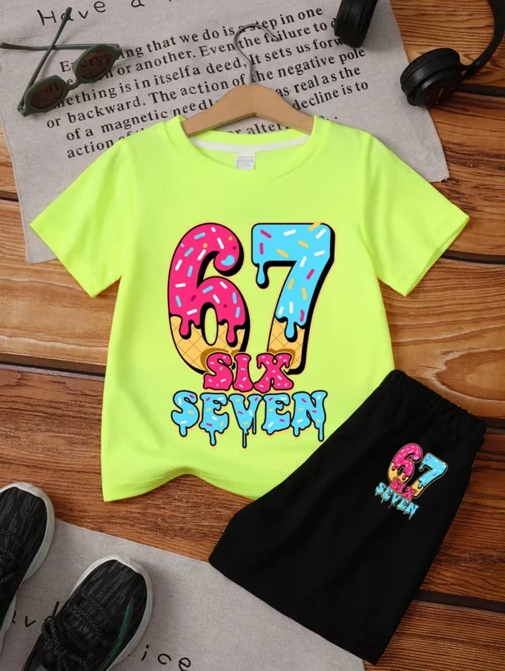 סט חולצה ומכנסיים "67" לילדים