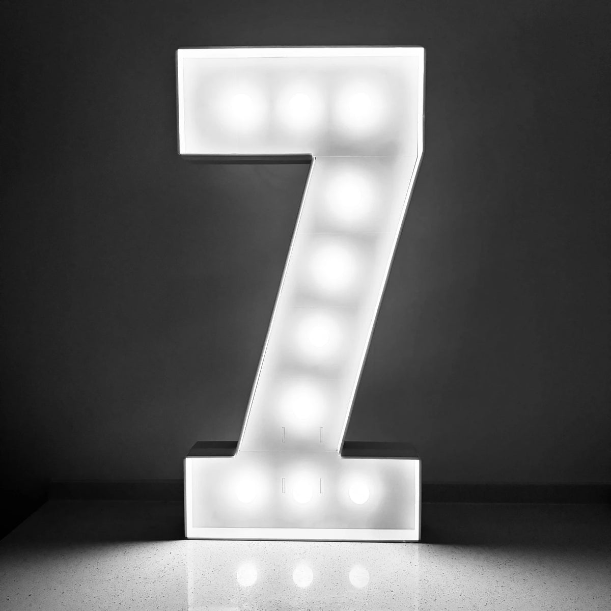 מספר מואר 73 ס״מ לקישוט אירוע